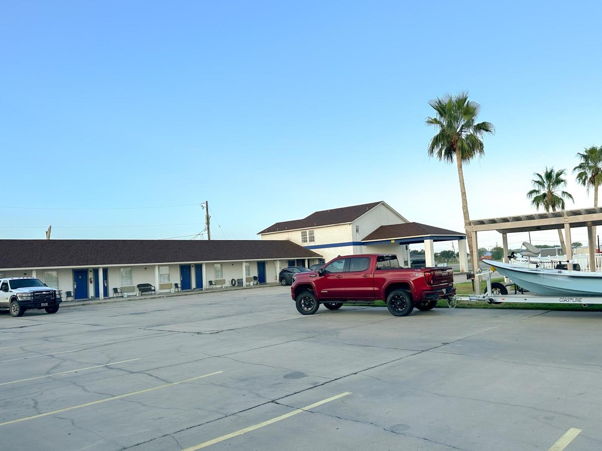 Coastal Bend At Seadrift, Motel & Rv Park Екстер'єр фото